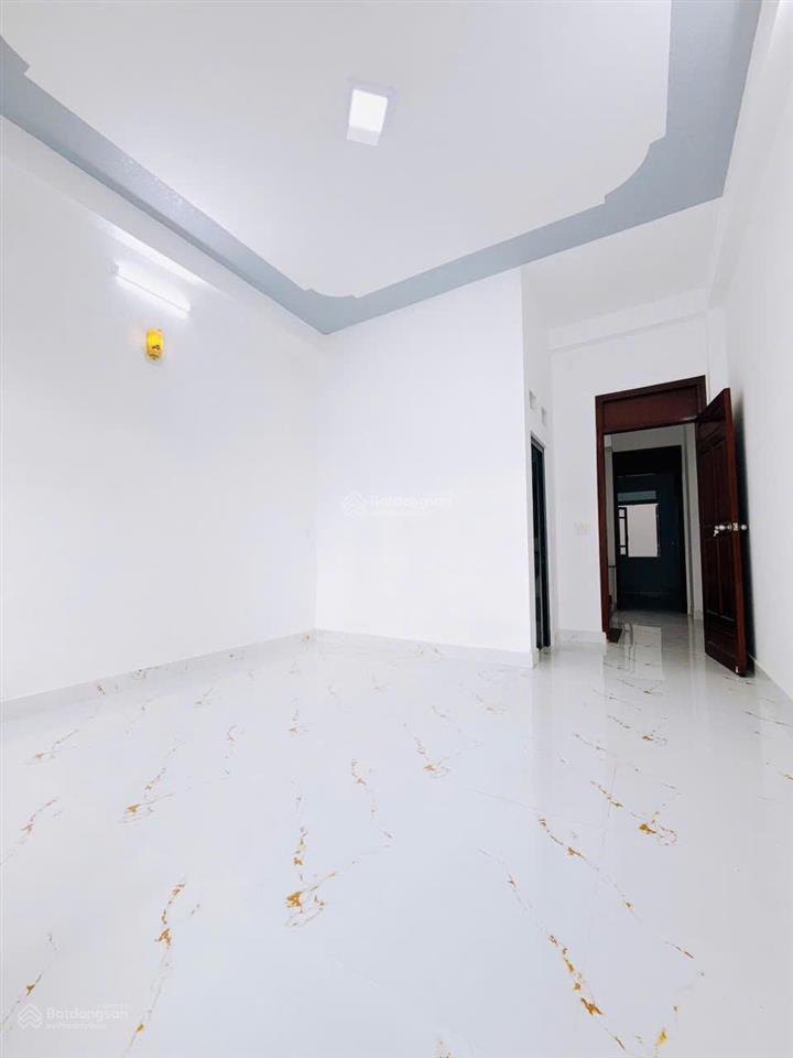 Nhà mới hxh  thông số chuẩn 4x18m  3 tầng btct  vị trí đẹp tân chánh hiệp 3  shr