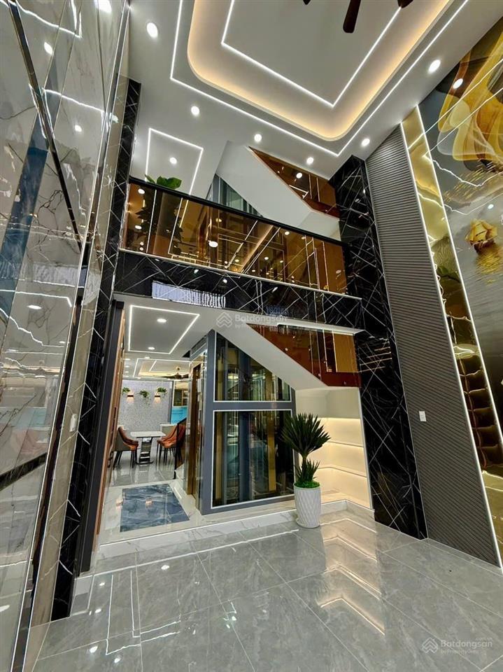 Nhà mới 5 tầng btct có thang máy  thông số chuẩn 4x16m  vị trí đẹp  hẻm nhựa xe hơi