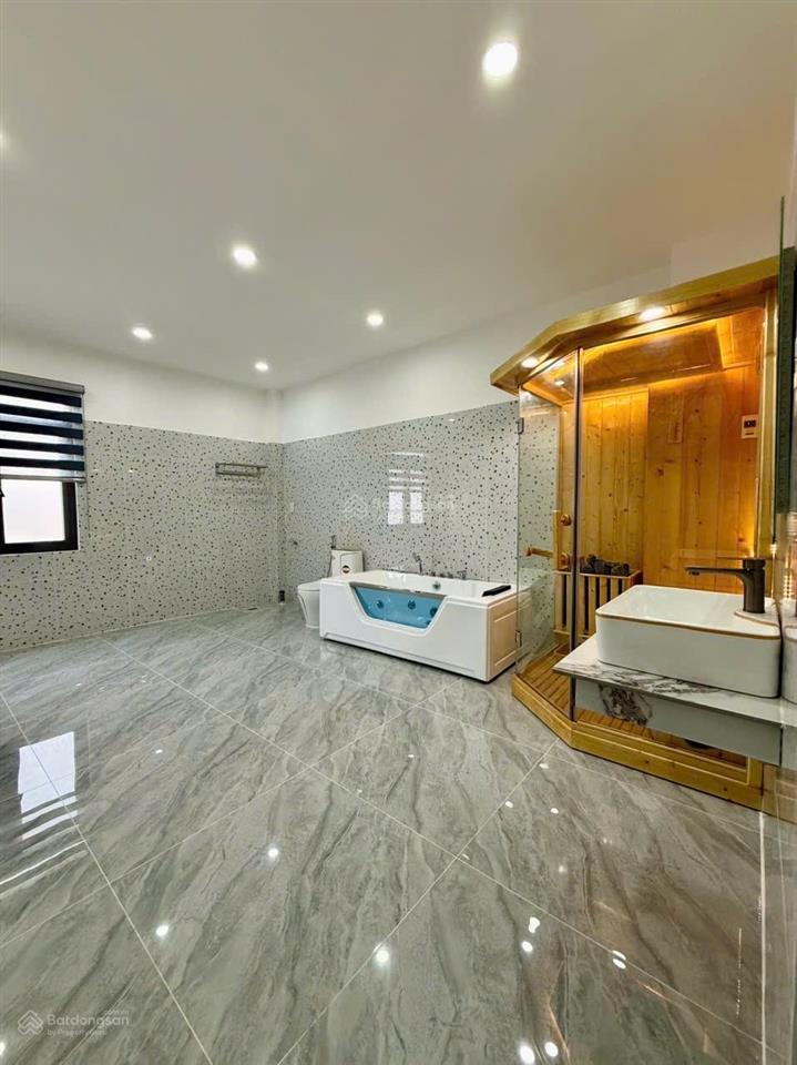 Nhà mới 5 tầng btct có thang máy  thông số chuẩn 4x16m  vị trí đẹp  hẻm nhựa xe hơi