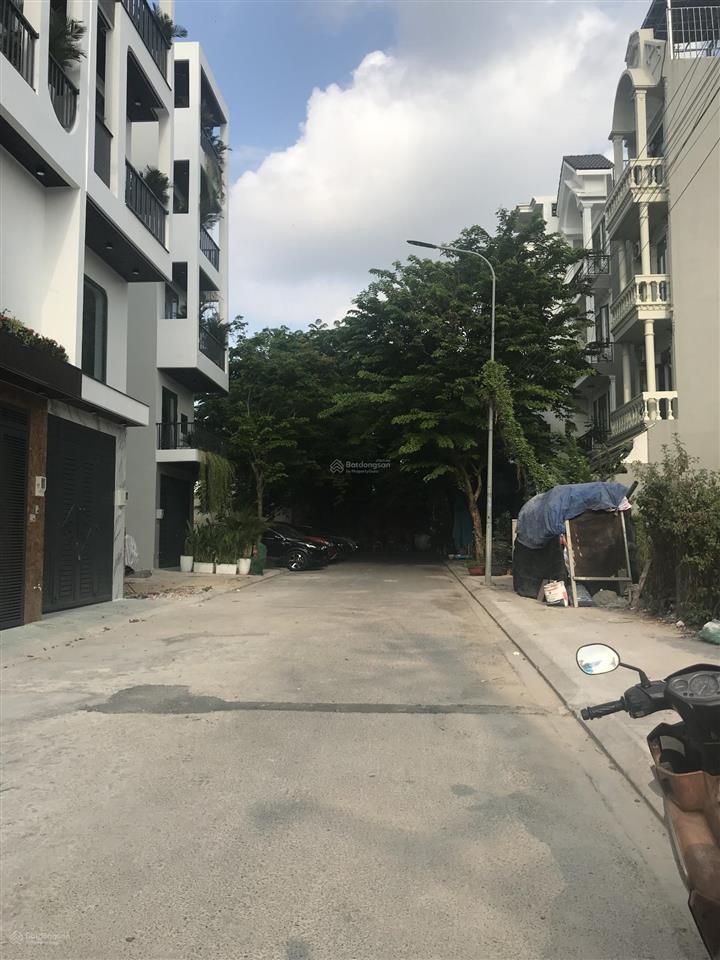 Nhà mới 5 tầng btct có thang máy  thông số chuẩn 4x16m  vị trí đẹp  hẻm nhựa xe hơi