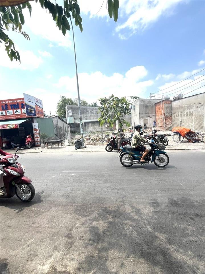 Đất mặt tiền  ngang rộng 8,5x20m bề thế  vị trí víp ngay chợ thới tứ  shr thổ cư