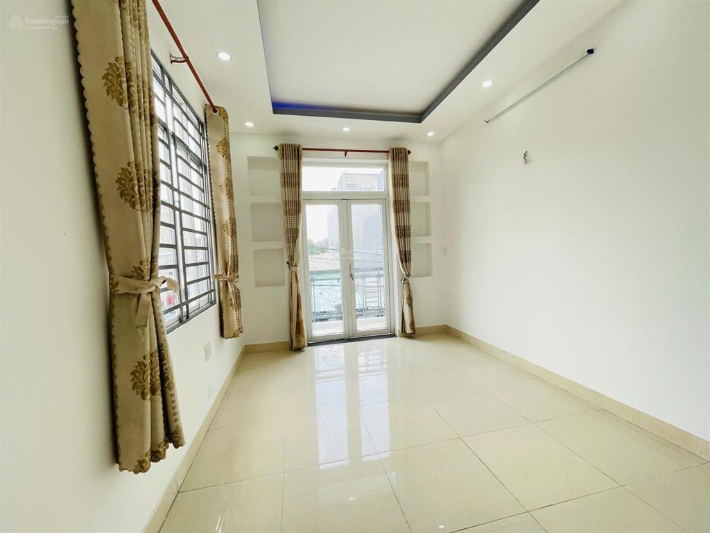 Nhà căn góc  hẻm nhựa xe hơi quay đầu  vị trí đẹp gần hiệp thành city  shr thổ cư