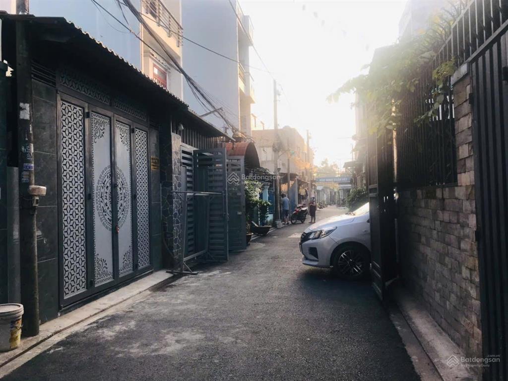 Nhà mới vào ở ngay  hẻm nhựa xe hơi  4,1x15m trệt 1 lầu  vị trí đẹp tch08  shr 100% thổ