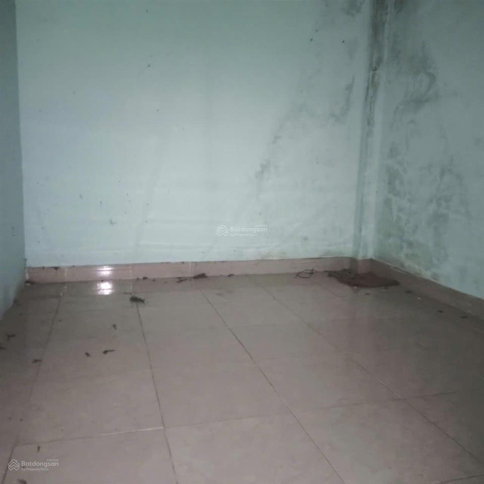 Nhà đẹp hẻm nhựa xe hơi  ngang 4,5m rộng rãi 3 tầng btct  vị trí đẹp  shr 100% thổ cư