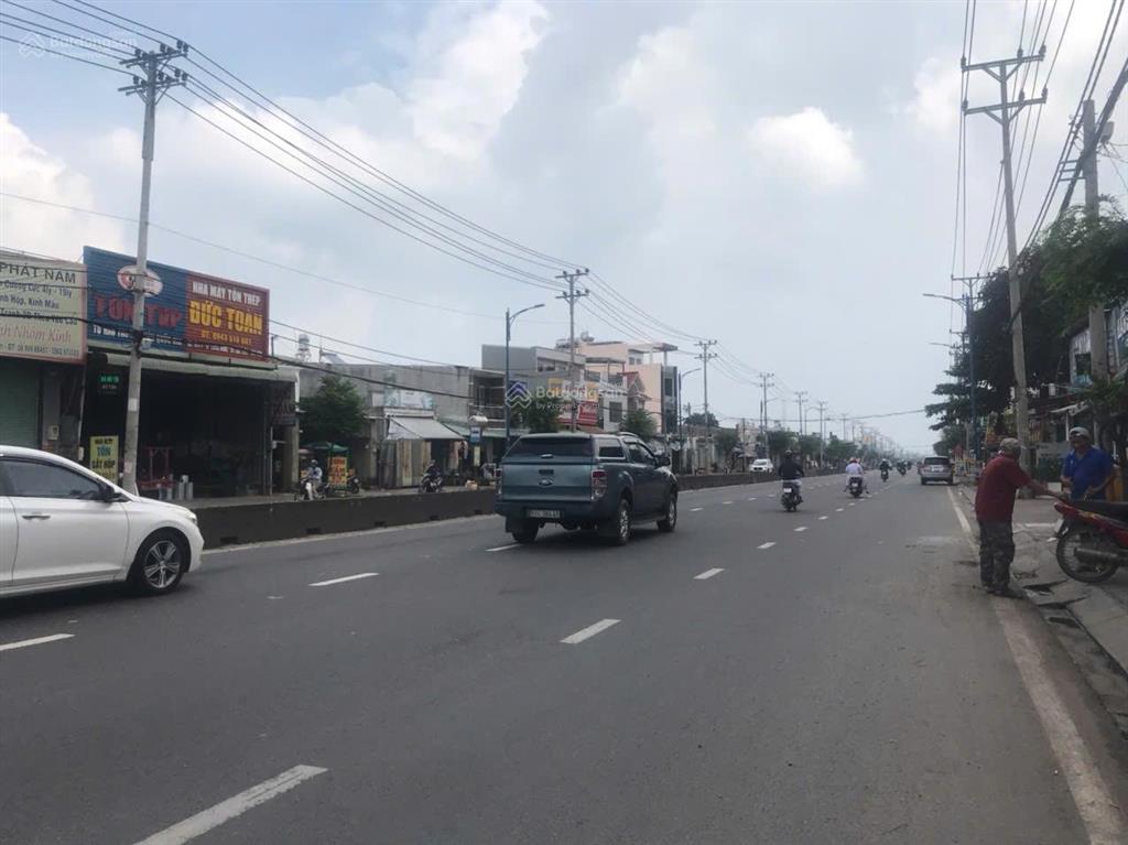 Mặt tiền kd cực đỉnh  vị trí vàng đặng thúc vịnh  ngang gần 8m bề thế shr full thổ