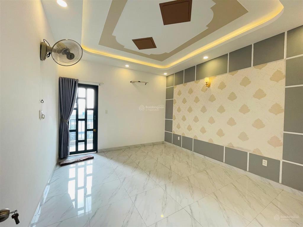 Mặt tiền kd cực đỉnh  vị trí víp hiệp thành  thông số vàng 4 tầng btct  shr thổ cư