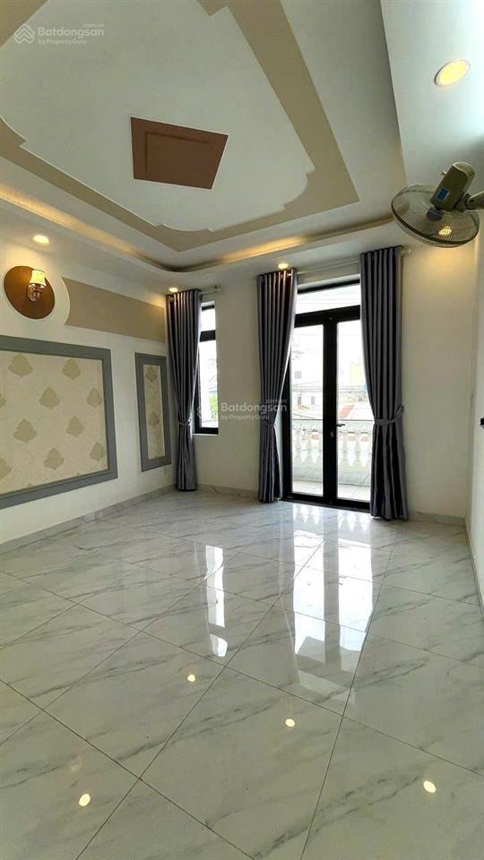 Mặt tiền kd cực đỉnh  vị trí víp hiệp thành  thông số vàng 4 tầng btct  shr thổ cư