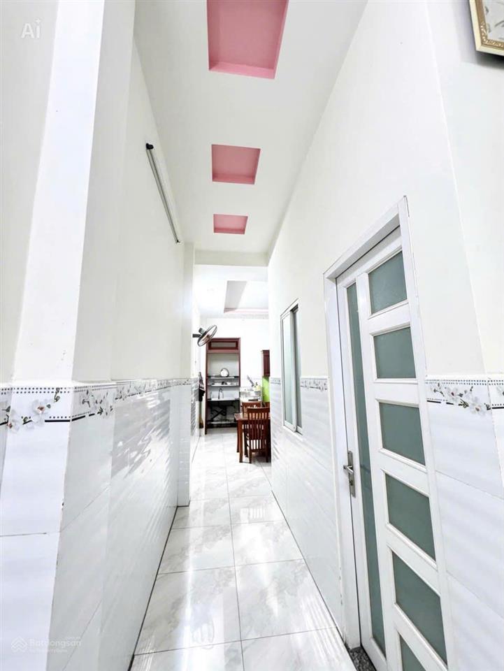 Nhà mặt tiền kd đỉnh  vị trí vàng  thông số chuẩn 4,1x24m vuông vức  shr thổ cư