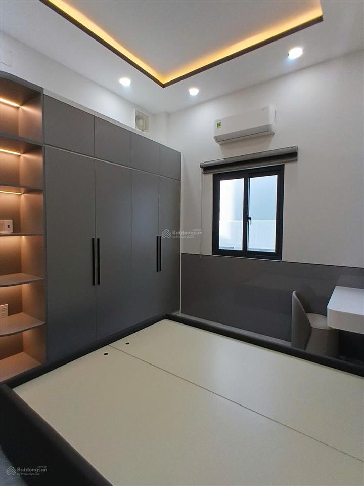 Nhà mặt tiền  full nội thất cc vào ở ngay  ngang 6m bề thế  vị trí đẹp  shr thổ cư