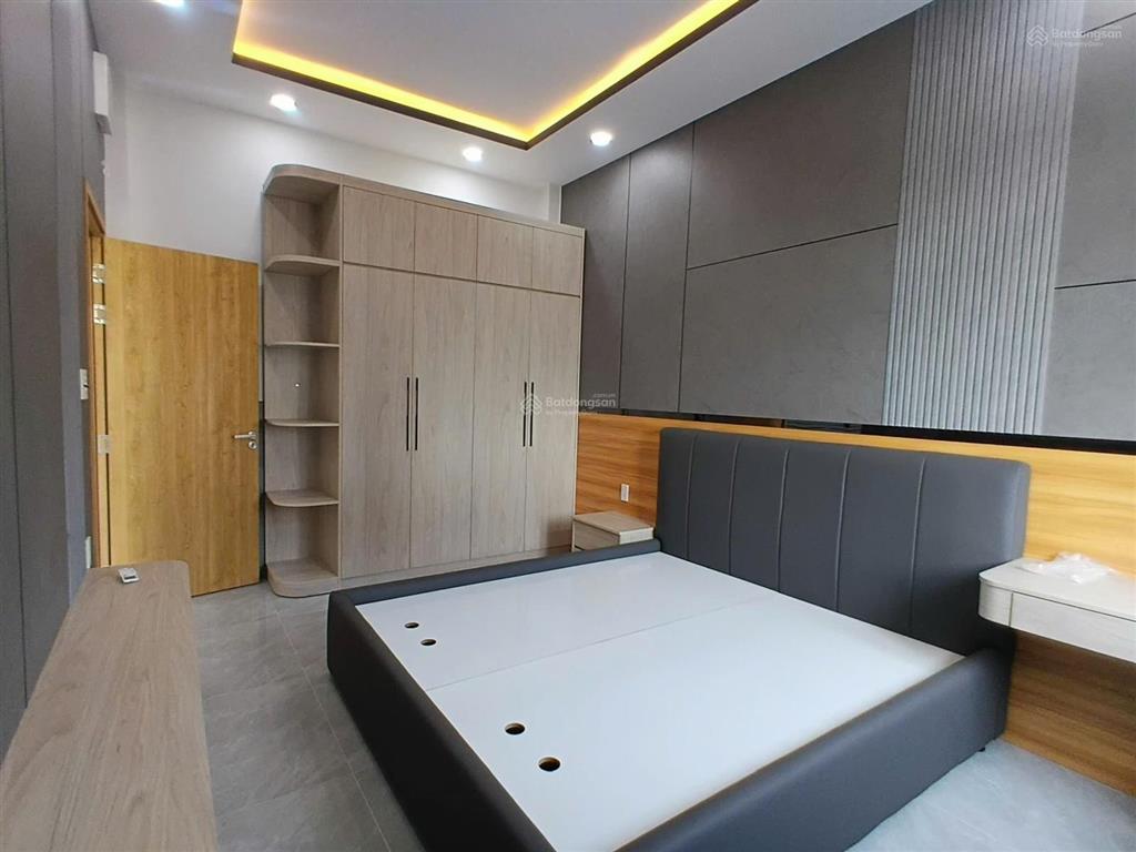 Nhà mặt tiền  full nội thất cc vào ở ngay  ngang 6m bề thế  vị trí đẹp  shr thổ cư