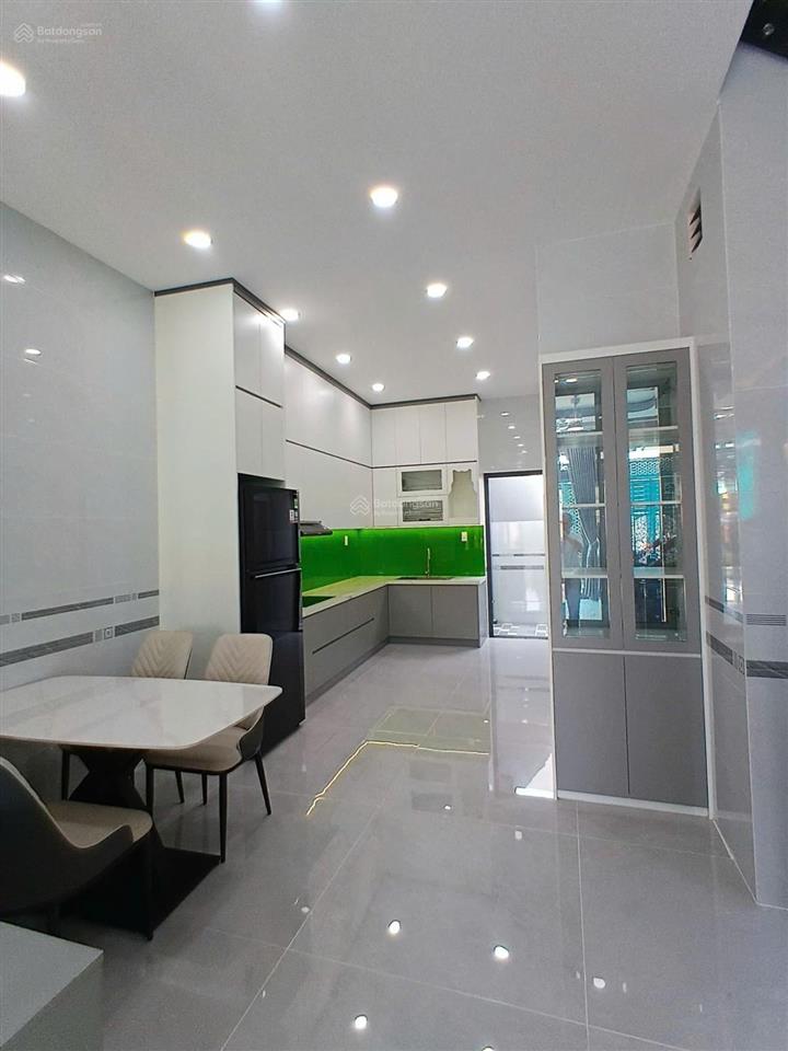 Nhà mặt tiền  full nội thất cc vào ở ngay  ngang 6m bề thế  vị trí đẹp  shr thổ cư