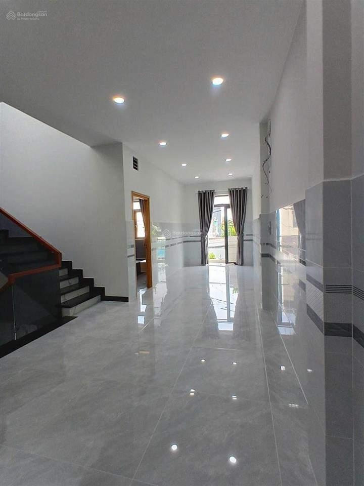 Nhà mặt tiền  full nội thất cc vào ở ngay  ngang 6m bề thế  vị trí đẹp  shr thổ cư