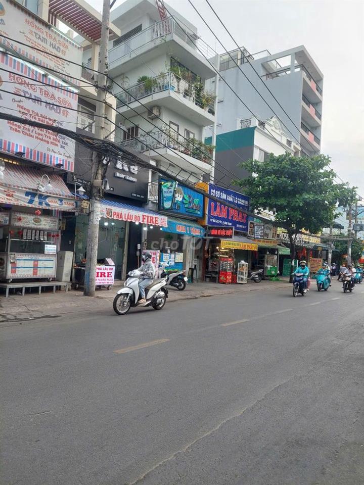 Cho thuê mặt bằng kinh doanh sầm uất 4x27m tại 153 Bùi Đình Tuý