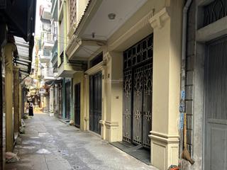 Nhà phân lô tại chợ nguyễn cao  lò đúc  vừa ở vừa kinh doanh  chỉ nhỉnh 18 tỷ