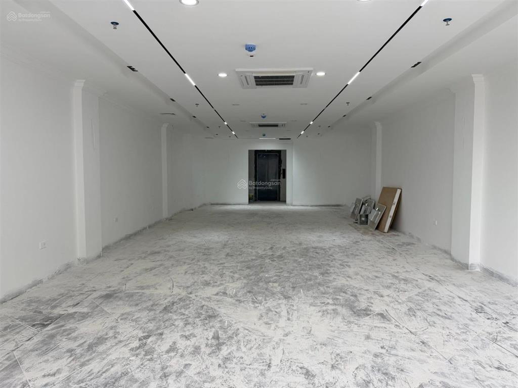 Building mặt phố 9 tầng hoàn công  ngang 6m  chỉ 600tr/m2  phòng khám, spa...