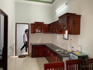 Nhà 2 tầng cho thuê đường bê tông 5m, ô tô vào tận nhà