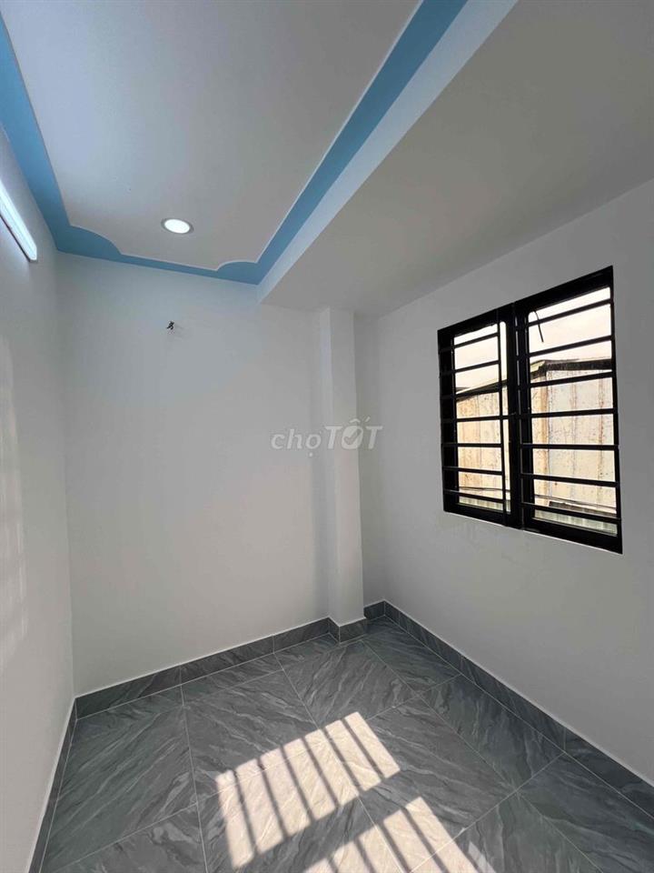 Nhà phố Mới 1 trệt 1 lầu  30m ra đường thới tam thôn 10 -hóc môn