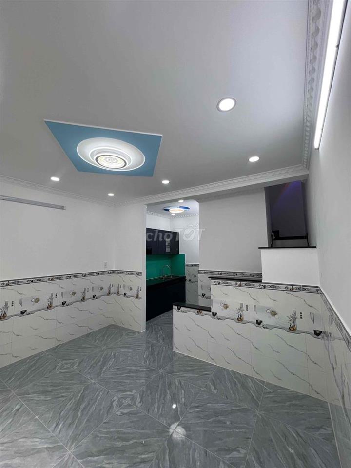 Nhà phố Mới 1 trệt 1 lầu  30m ra đường thới tam thôn 10 -hóc môn