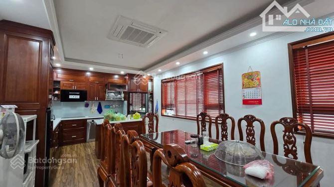 Bán nhà phùng chí kiên,nghĩa đô,cầu giấy 28 tỷ 80m2 6 tầng phân lô vỉa hè ô tô tránh nhà đẹp ở luôn