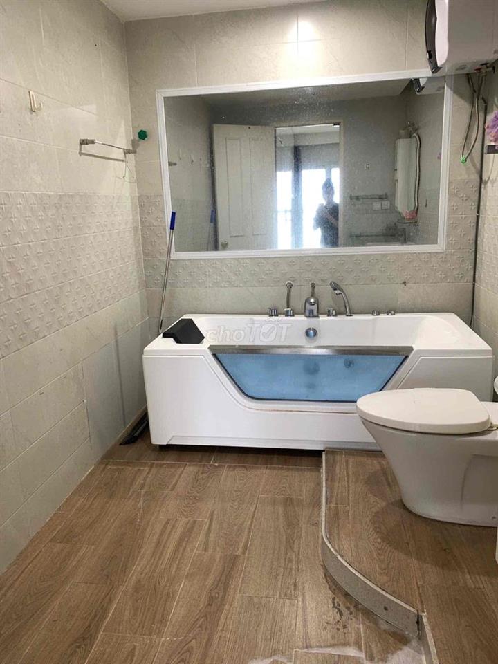 Cho thuê căn hộ penhouse 4pn 3wc chung cư Phúc Yên