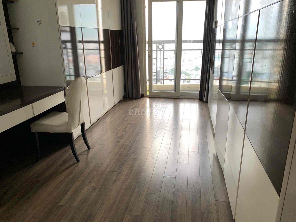 Cho thuê căn hộ penhouse 4pn 3wc chung cư Phúc Yên