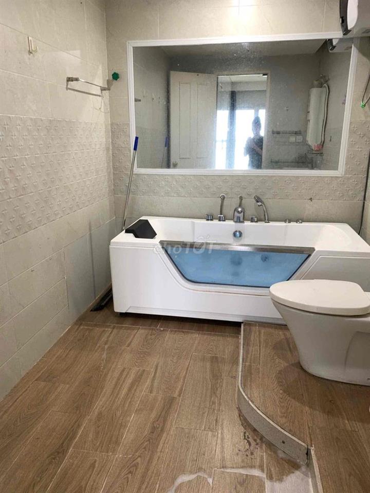 Cho thuê căn hộ penhouse 4pn 3wc chung cư Phúc Yên