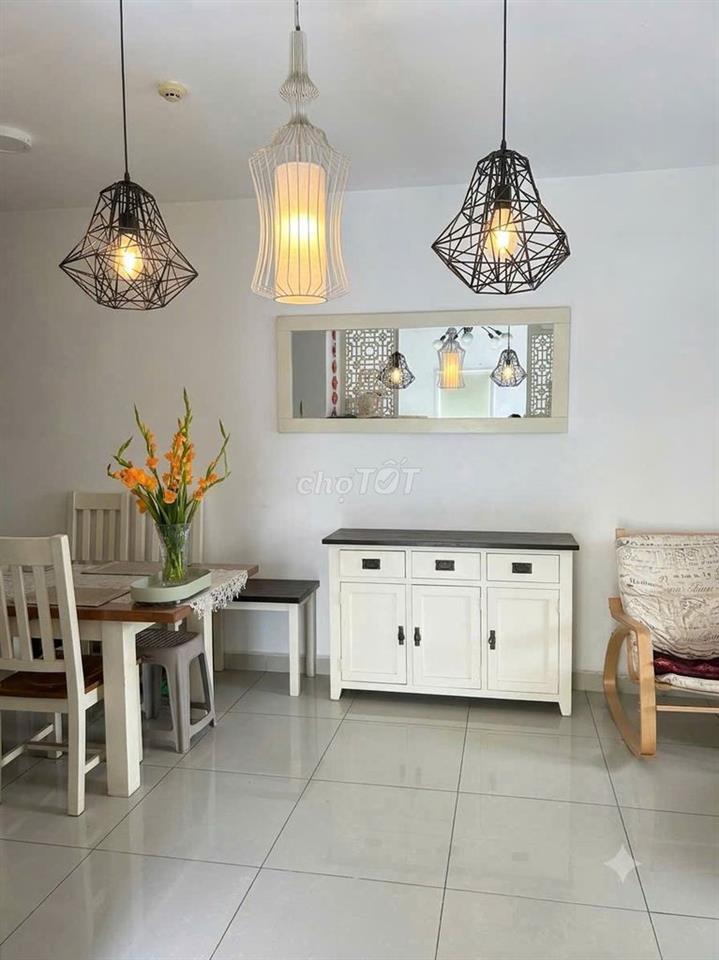 Bán căn hộ lô góc 8x plus tầng thấp có sổ riêng. dt 84m 2pn