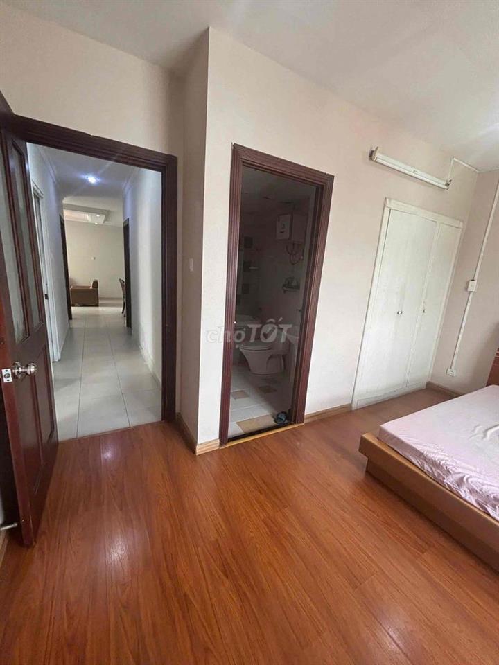 Hiếm. bán căn phúc yen 122m 3pn sổ riêng giá chỉ 5.1 tỷ. đủ nội thất.