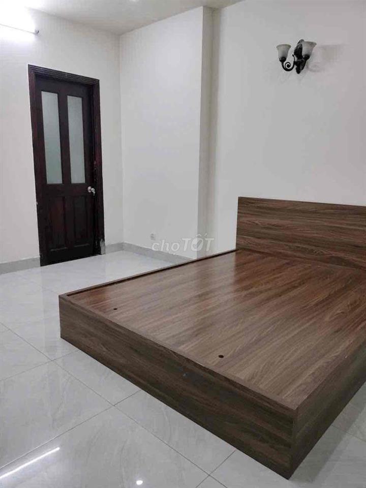 Cho thuê phúc yên 90m 2pn ít nội thất 10,5 tr