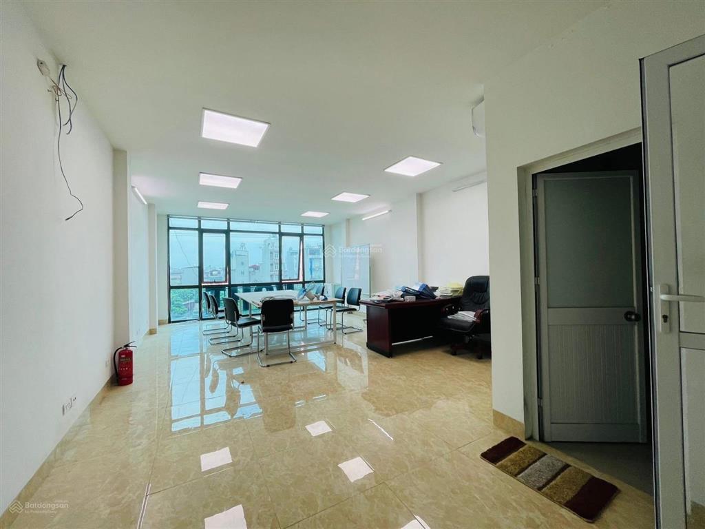Dt rộng, giá tốt phố huỳnh thúc kháng 68m26 tầng thang máy kinh doanh vỉa hè20.5 tỷ sdcc