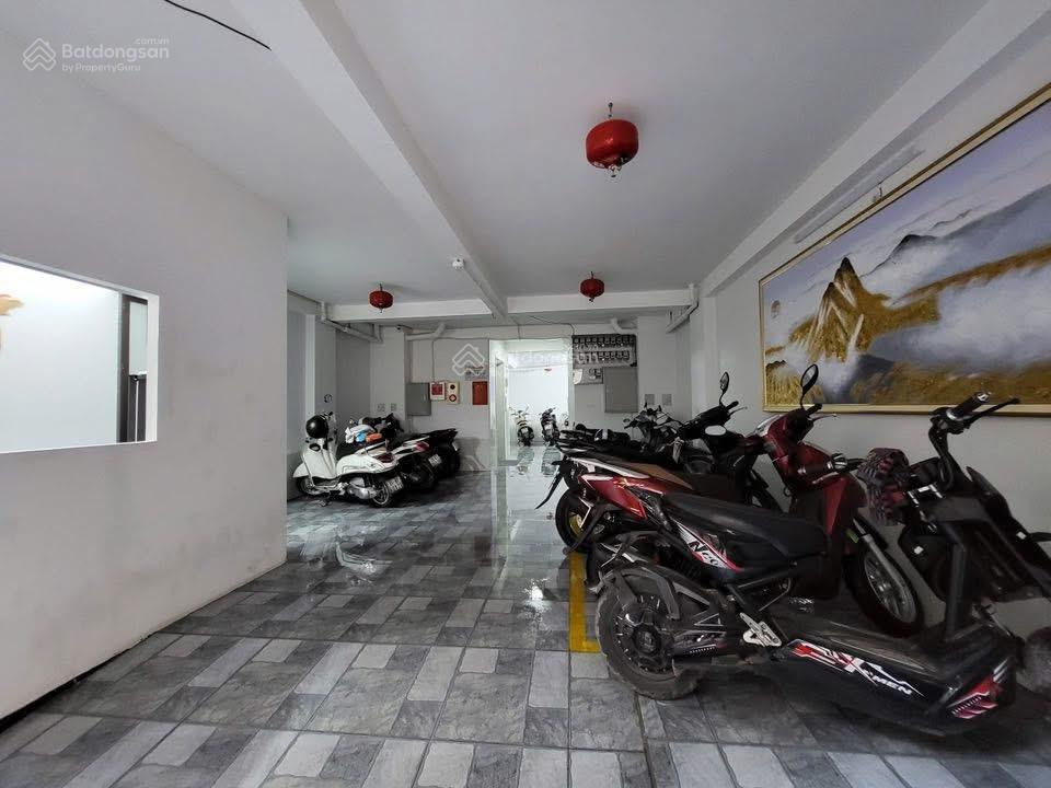 Có 102 dòng tiền 60tr/ tháng  trần đại nghĩa 62m2  6 tầng  11 phòng  giá chào 10.98 tỷ còn bớt