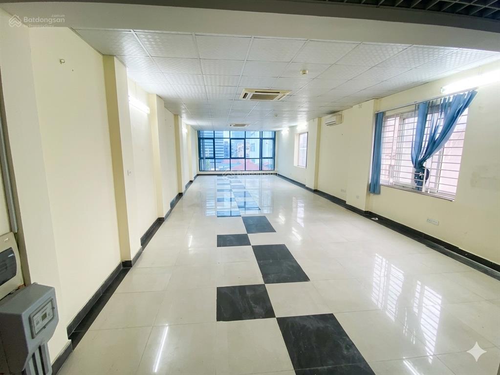 Siêu phẩm tòa nhà văn phòng 110m²10 tầng cách phố 20m gara ô tô  giá tốt 39,8 tỷ sdcc