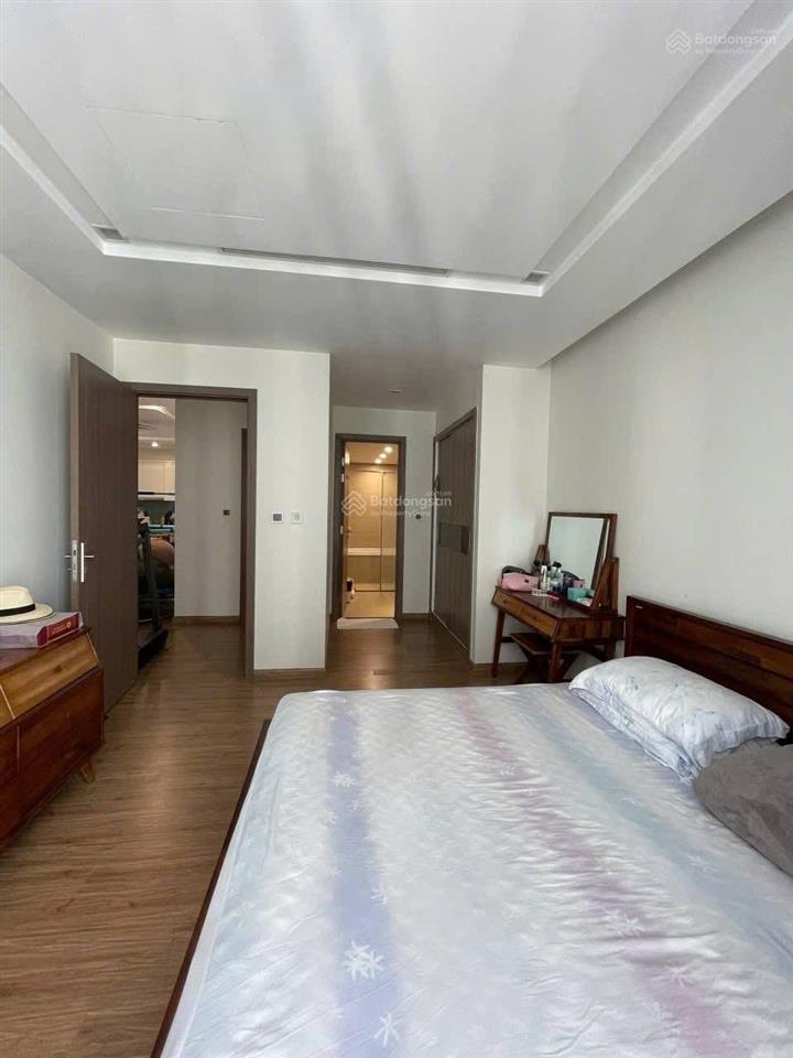 Giá quá hợp lý chùa bộc, lô góc 30m2  5 tầng ngõ thông 30m ra phố giá chào 5.18 tỷ  thiện chí bán