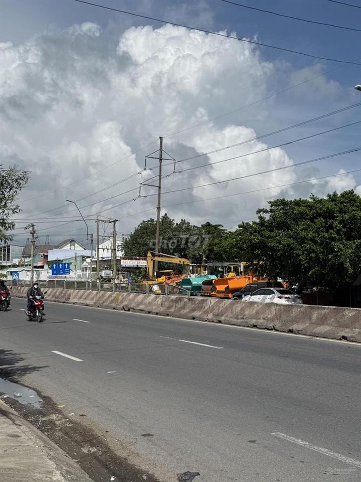 Bán đất mặt tiền Quốc lộ 1A, Thủ Thừa, Long An, 1800m2