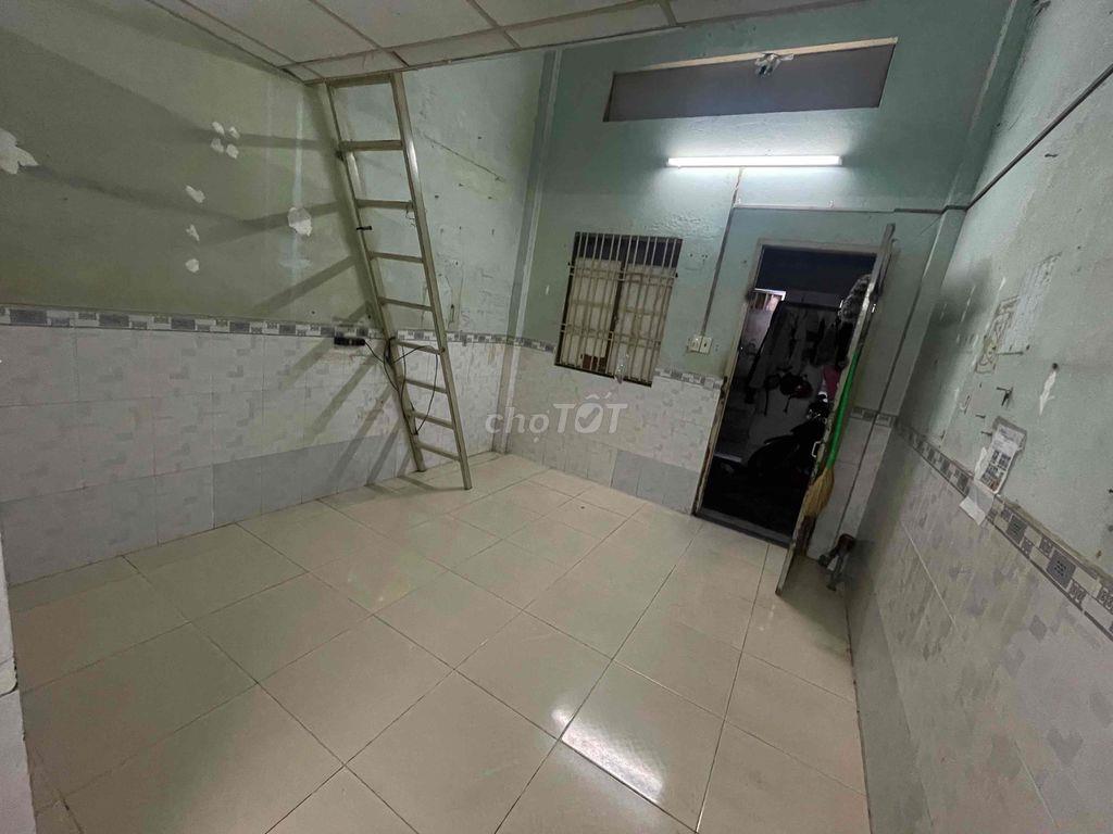 1 phòng tại Đường Tân Thắng sát bên Aeon Tân Phú.