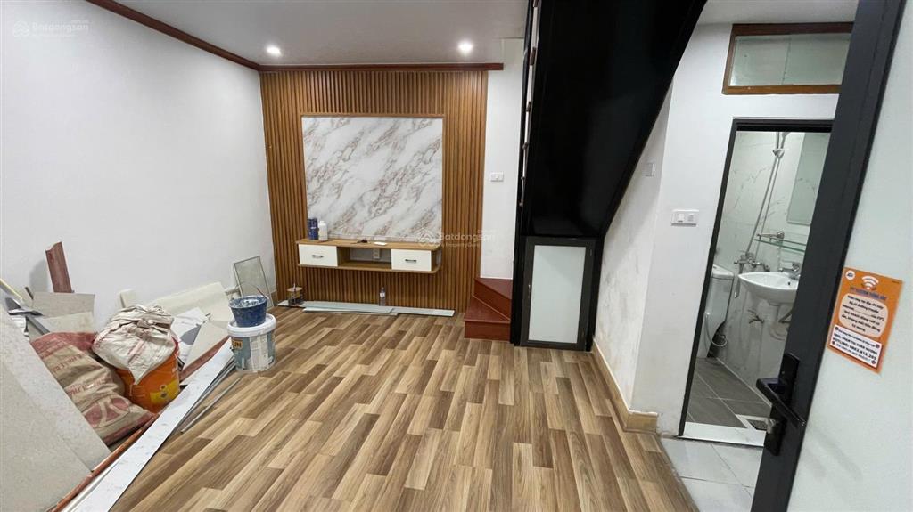 Bán gấp nhà riêng tại ngõ 467 lĩnh nam, 2,5 tỷ, 22m2, 2pn, 3wc
