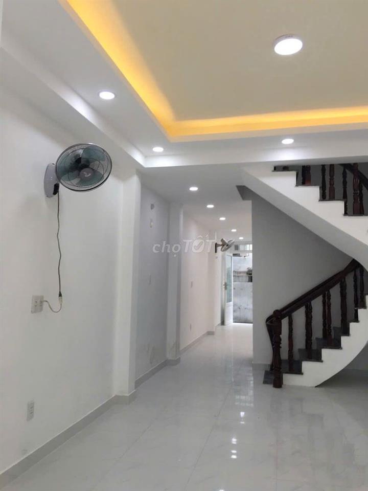 Chính chủ  cho thuê nhà hẻm xe tải, 3PN3WC,P.14 QUANG TRUNG