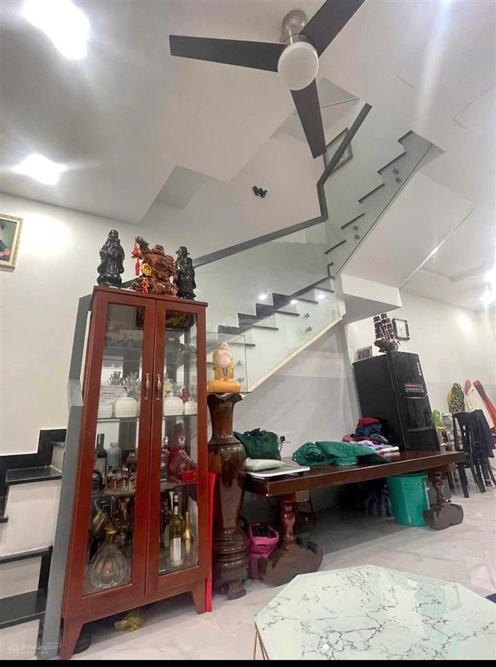 Bán nhà(gần biển)dt46m23tầng3pngần tháp bàbắc nha trangchỉ 4ty