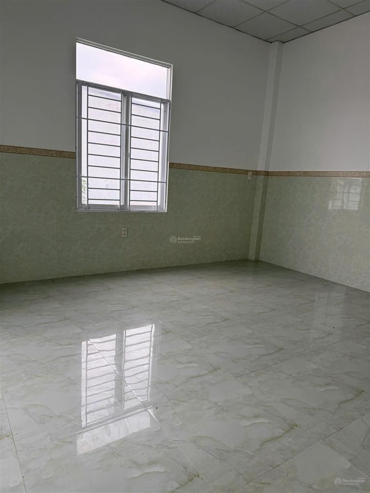 Bán nhà xuất cảnh dt 220m2 3tầng  4pn  ôtô vào nhà  vĩnh hải  nha trang  chỉ 5tỷ5(biển 1,5km)