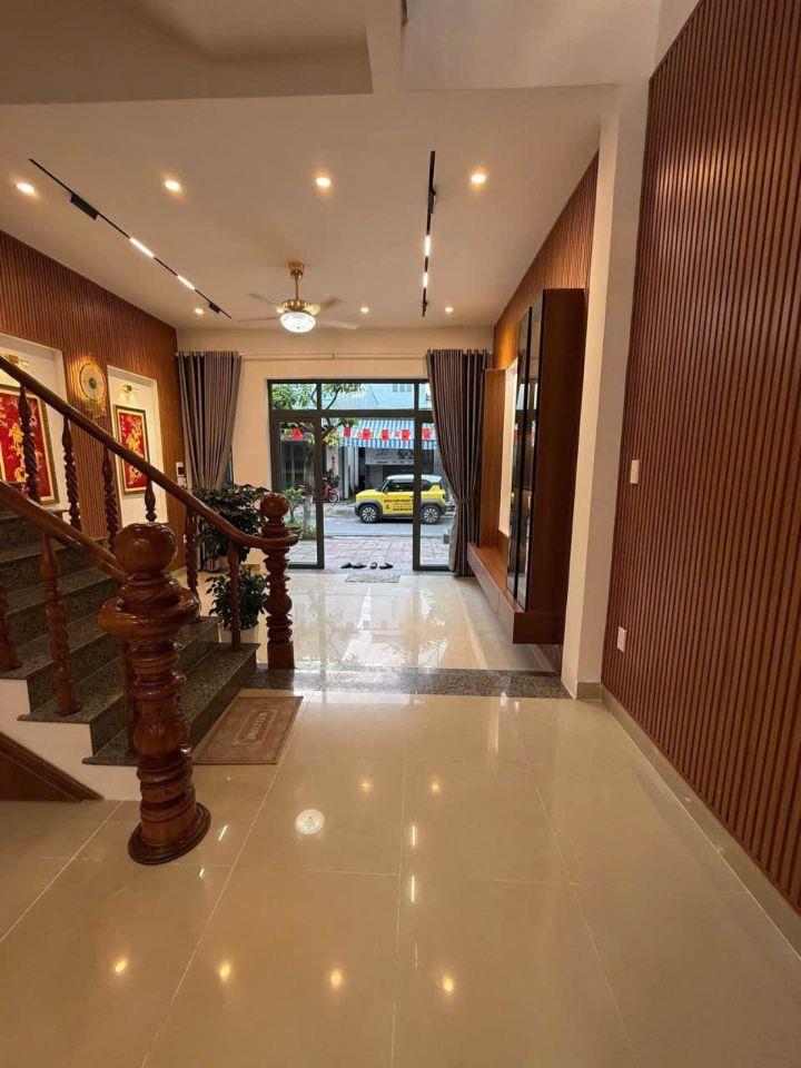 Bán nhà(gần biển)68m2-3 tầng-4PN-KD đường2/4 60m-Vĩnh phước- nha trang-6ty950tr