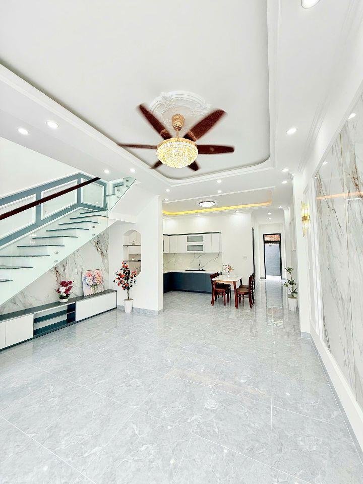 Bán nhà mới đẹp-DT110m2-2tầng-3PN- Sân ôtô-vĩnh Phươn-Bắc Nha Trang-chỉnh 3ty  