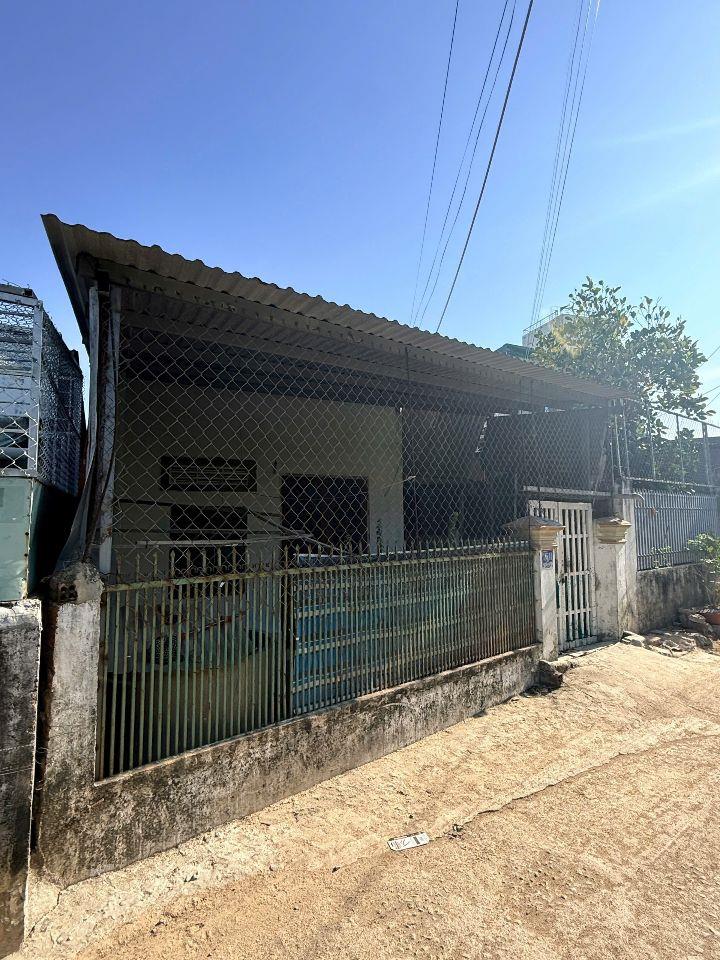 Bán nhà gần chợ vĩnh Hải -DT 86M2-2NP-ĐƯỜNG ôtô thông-đang thuê 5tr/1th-giá chỉ 1ty650 