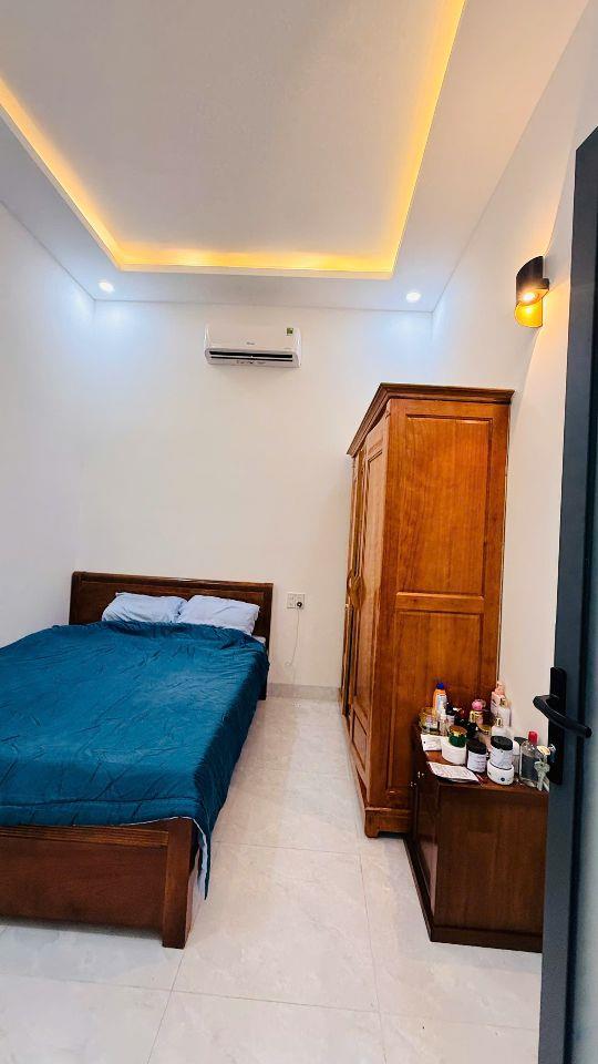 Bán nhà mặt tiền KD - dt 100m2(5x20m)-2PN mới đẹp - oto vào nhà- Bắc Nha Trang- chỉ 1ty590tr