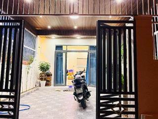 Bán nhà mặt tiền KD - dt 100m2(5x20m)-2PN mới đẹp - oto vào nhà- Bắc Nha Trang- chỉ 1ty590tr