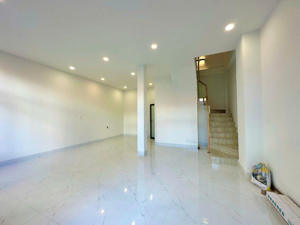 bán nhà(GẦN BIỂN) 72m2-3Tầng-3PN-Tháp Ba-bắc nha trang-chỉ 5ty350  💥hàng hiếm