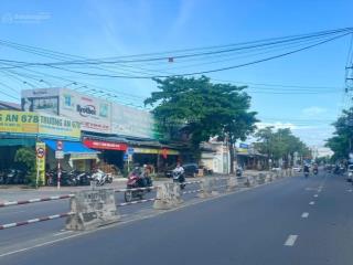 Bán nhà góc 2 mặt tiền lê hồng phong nha trang. giá 3,7 tỷ có thương lượng 0799 299 ***