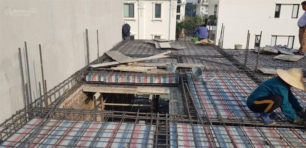 Chính chủ cần bán căn biệt thự tt3 thành phố giao lưu 209m2 giá 79,9 tỷ