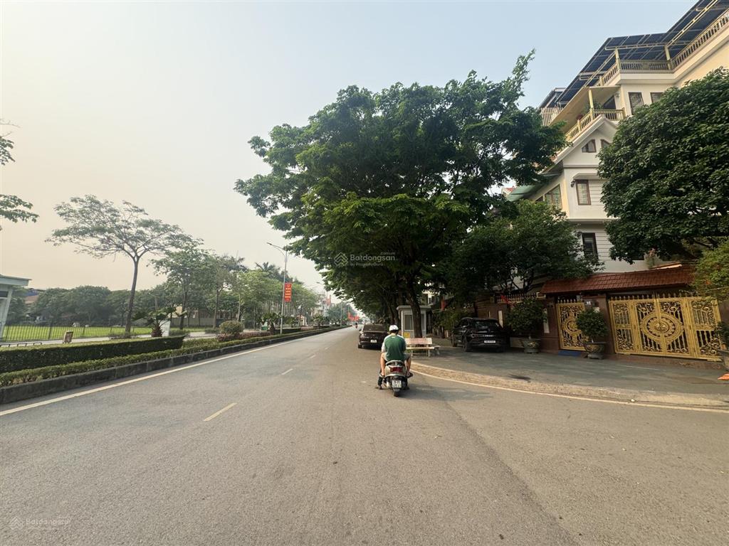 Chính chủ bán biệt thự lô góc hồ điều hoà tp giao lưu