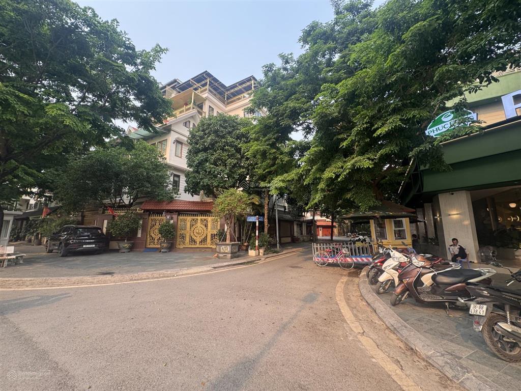 Chính chủ bán biệt thự lô góc hồ điều hoà tp giao lưu