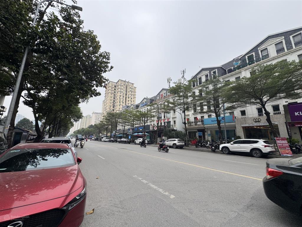 Chính chủ bán shuophuose nguyễn chánh 114m2 giá 63.9 tỷ